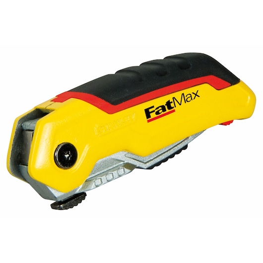 Cutter Stanley FatMax avec poignée jaune et noire, lame rétractée.