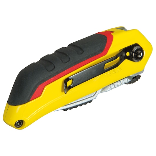 Couteau utilitaire STANLEY 0-10-825 corps jaune, noir et rouge, profil latéral sur fond blanc.