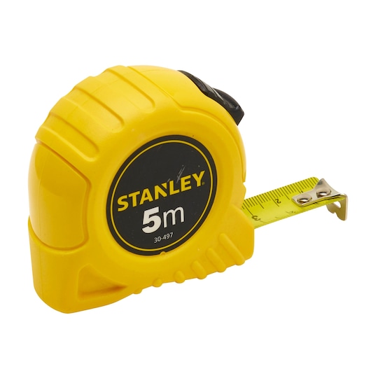 Foto van de gele STANLEY 1-30-497 5m rolmaat, zijaanzicht, met deels uitgeschoven meetlint.