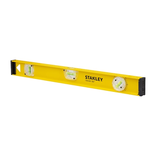 Niveau à bulle jaune STANLEY avec trois fioles pour mesurer l’alignement horizontal et vertical.