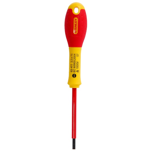 STANLEY 1-65-411 geïsoleerde platte schroevendraaier met rood-geel handvat, vooraanzicht, witte achtergrond.