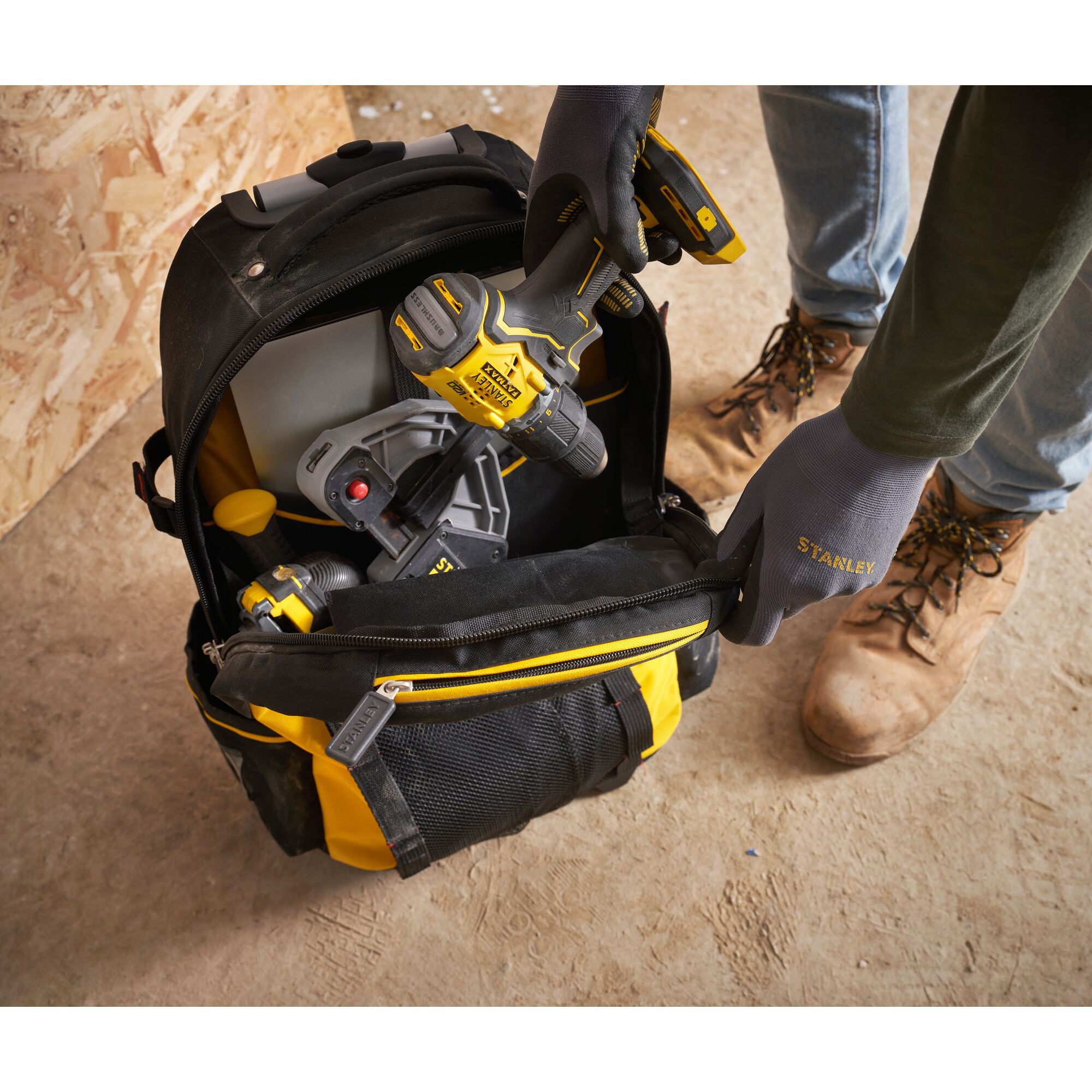 Stanley fatmax rugzak top met wielen