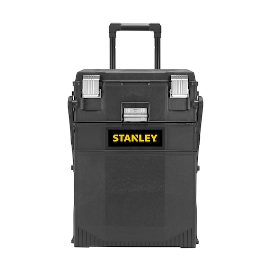 STANLEY 1-94-210 boîte à outils noire sur roulettes avec loquets métalliques et poignée télescopique, photographie, angle avant.