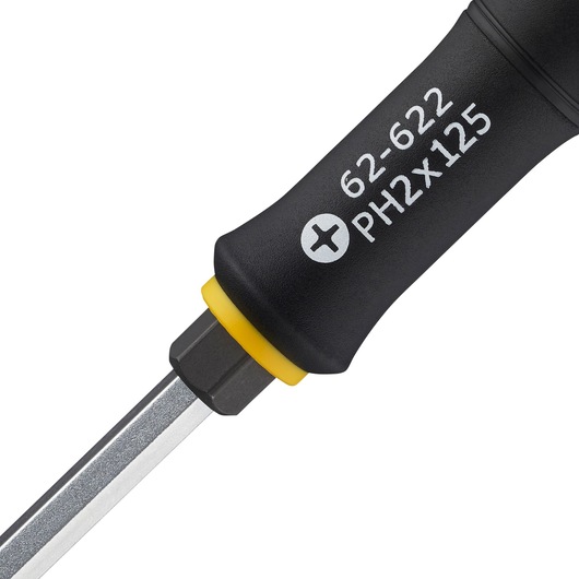 STANLEY FMHT0-62622 tournevis Phillips gros plan, manche noir avec anneau jaune, marquage PH2 visible.