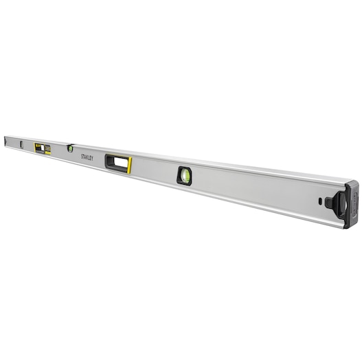 STANLEY FMHT43679-1 aluminium waterpas, vooraanzicht tegen witte achtergrond, met drie libellen en zwarte eindkappen.