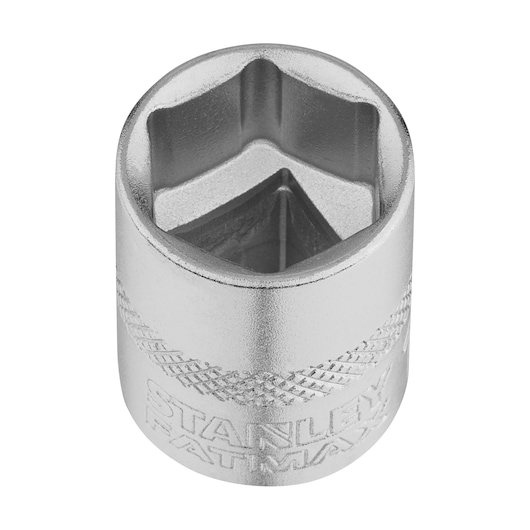 STANLEY FMMT17215-0 chromen zeskant-doppensleutel, close-up, witte achtergrond, handgereedschap accessoire.
