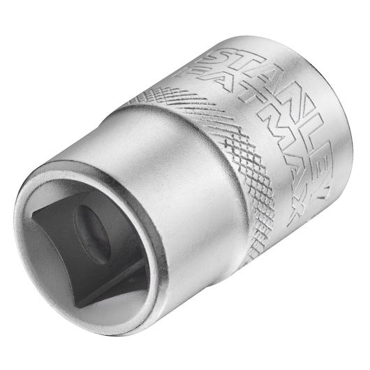 STANLEY FMMT17236-0 chromen dopsleutel met gekartelde grip, fotografie van enkele dopsleutel schuin op witte achtergrond.