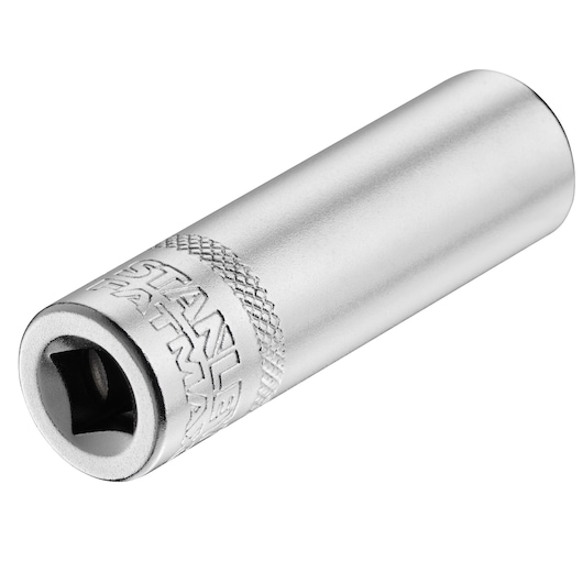 STANLEY FMMT17523-0 chromen dopsleutel, cilindrische vorm, close-up foto op witte achtergrond.
