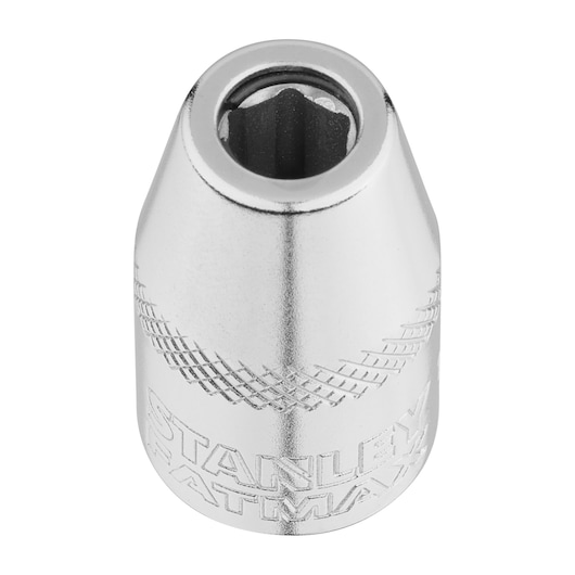 STANLEY FMMT18013-0 douille chromée, prise moletée, vue du dessus, photographie de produit sur fond blanc.
