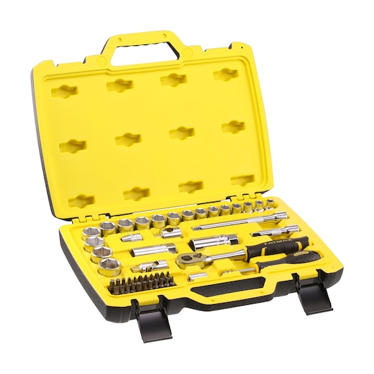 STANLEY FMMT82684-1 dopsleutel- en bitset in gele harde koffer, schuin getoond met open deksel.