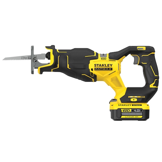 STANLEY SFMCS311M1T snoerloze reciprozaag, geel en zwart, zijaanzicht op witte achtergrond.