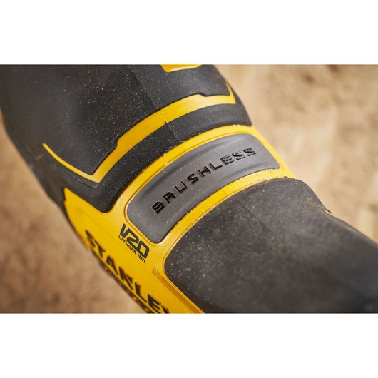 Foto van STANLEY SFMCS311M1T V20 brushless gereedschapshandvat, zwart-geel close-up.