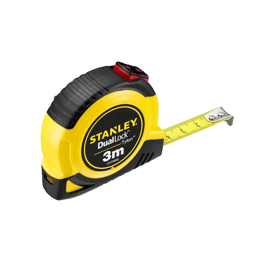 STANLEY STHT36802-0 rolmaat met gele behuizing, zwarte accenten en uitgerolde 3m lint, foto van voren.