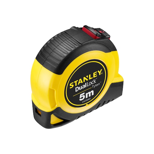 STANLEY STHT36803-0 DualLock 5m rolmaat, geel en zwart, linkerhoek, op witte achtergrond.