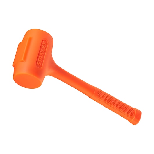 STANLEY STHT57534-0 oranje terugslagvrije hamer met getextureerde greep, schuine zijaanzicht op witte achtergrond.