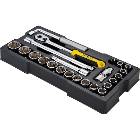 STANLEY STMT1-74726 doppenset met ratel, verlengstukken en doppen in zwarte plastic tray, schuine hoek.