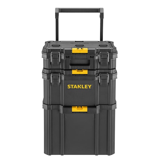 STANLEY STST83319-1 stapelbare zwarte gereedschapskist op wielen, frontaal, gele sluitingen, fotografie.