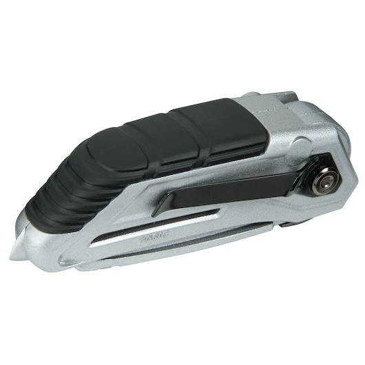 STANLEY XTHT0-10502 vouwmes, zwart en zilver, zijaanzicht op witte achtergrond.