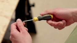 Video STANLEY® Slotted Flared CUSHION GRIP™ Screwdrivers