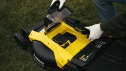 Video STANLEY® FATMAX® V20 2x18V 4.0Ah Zelftrekkende Brushless Grasmaaier